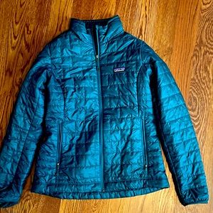 Patagonia Nano Puffer Jacket, very gently used, beautiful green color